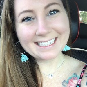 Meet your Posher, Christina